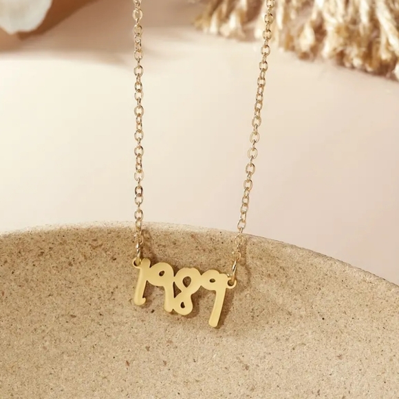 Taylor Swift Bundle - Picture 9 of 9